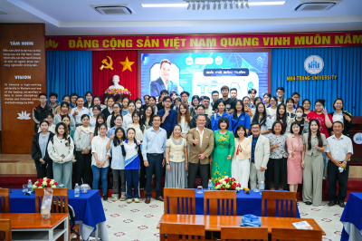 Talkshow “Giải mã bản thân – Tôi là ai trong thời đại AI” dành cho sinh viên