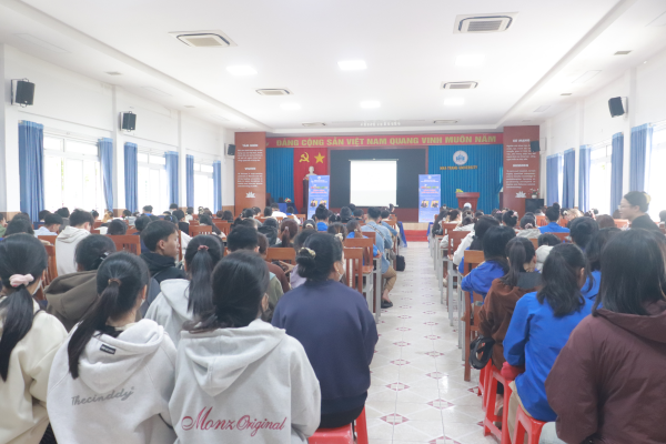 Chương trình Giao lưu cùng chuyên gia và cộng đồng sáng tạo trẻ với chủ đề “Hành trình kiến tạo dấu ấn”