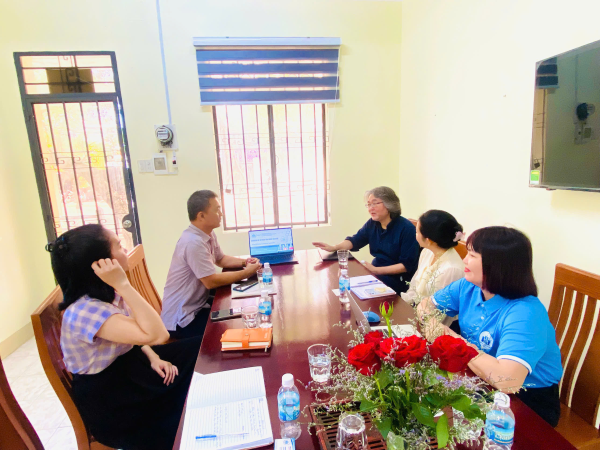 Làm việc với Giáo sư Wataru Ogasawara, Đại học Công nghệ Nagaoka, Nhật Bản