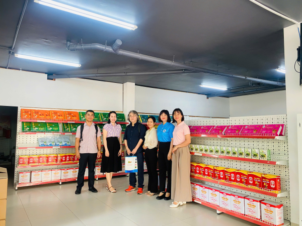 Làm việc với Giáo sư Wataru Ogasawara, Đại học Công nghệ Nagaoka, Nhật Bản
