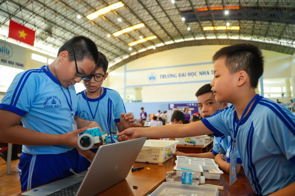 42 đội thi tranh tài tại Vòng Chung kết Cuộc thi Năng lực số học sinh tỉnh Khánh Hòa lần thứ I năm 2026