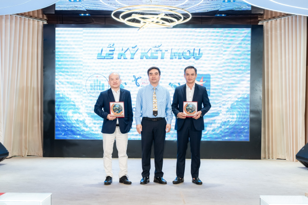 Trường Đại học Nha Trang ký kết hợp tác với Hội Doanh nhân trẻ Khánh Hòa và Group Quản trị & Khởi nghiệp